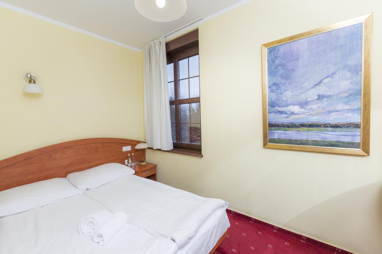 Hotel Bastion Kostrzyn nad Odra Exterior photo