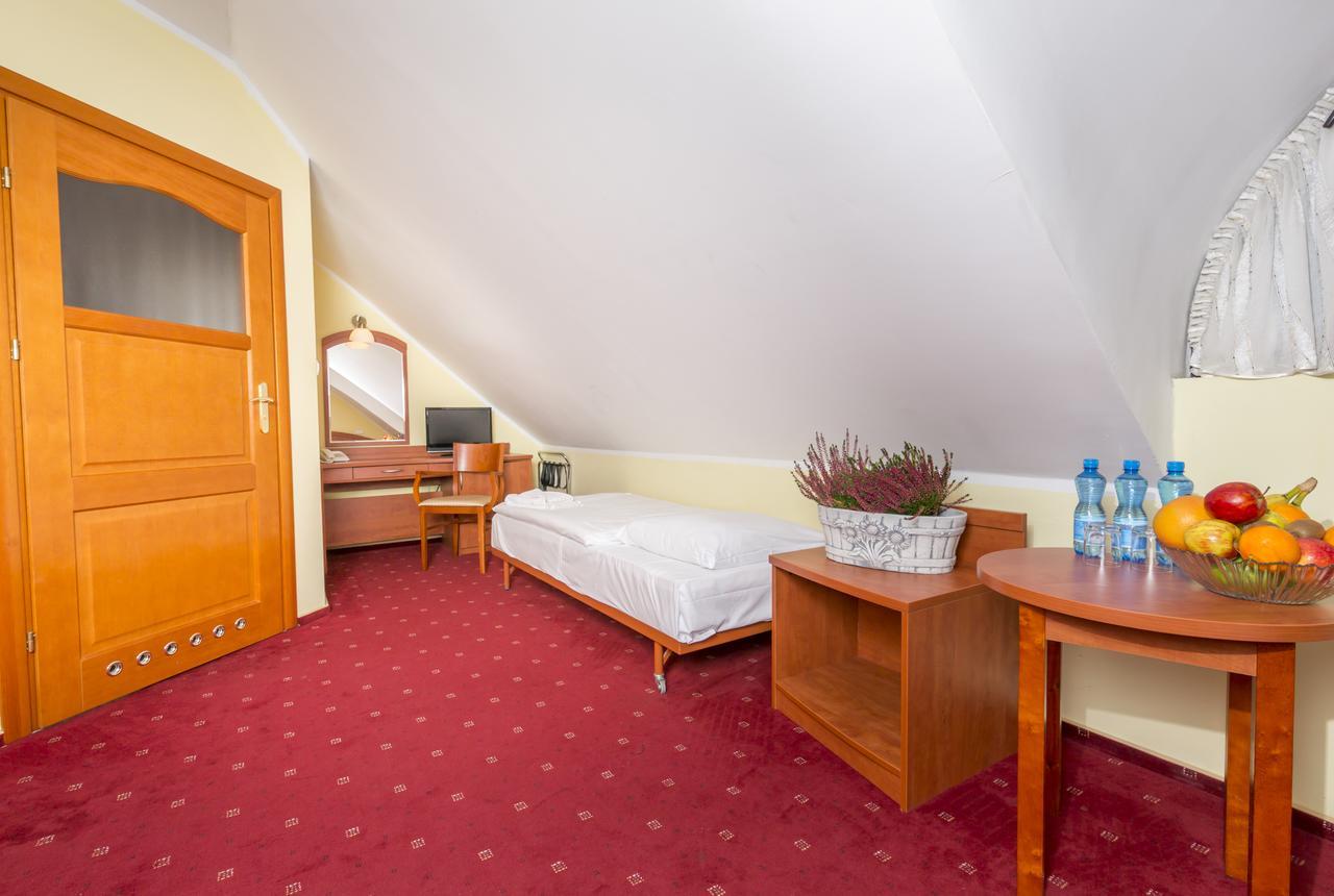 Hotel Bastion Kostrzyn nad Odra Exterior photo